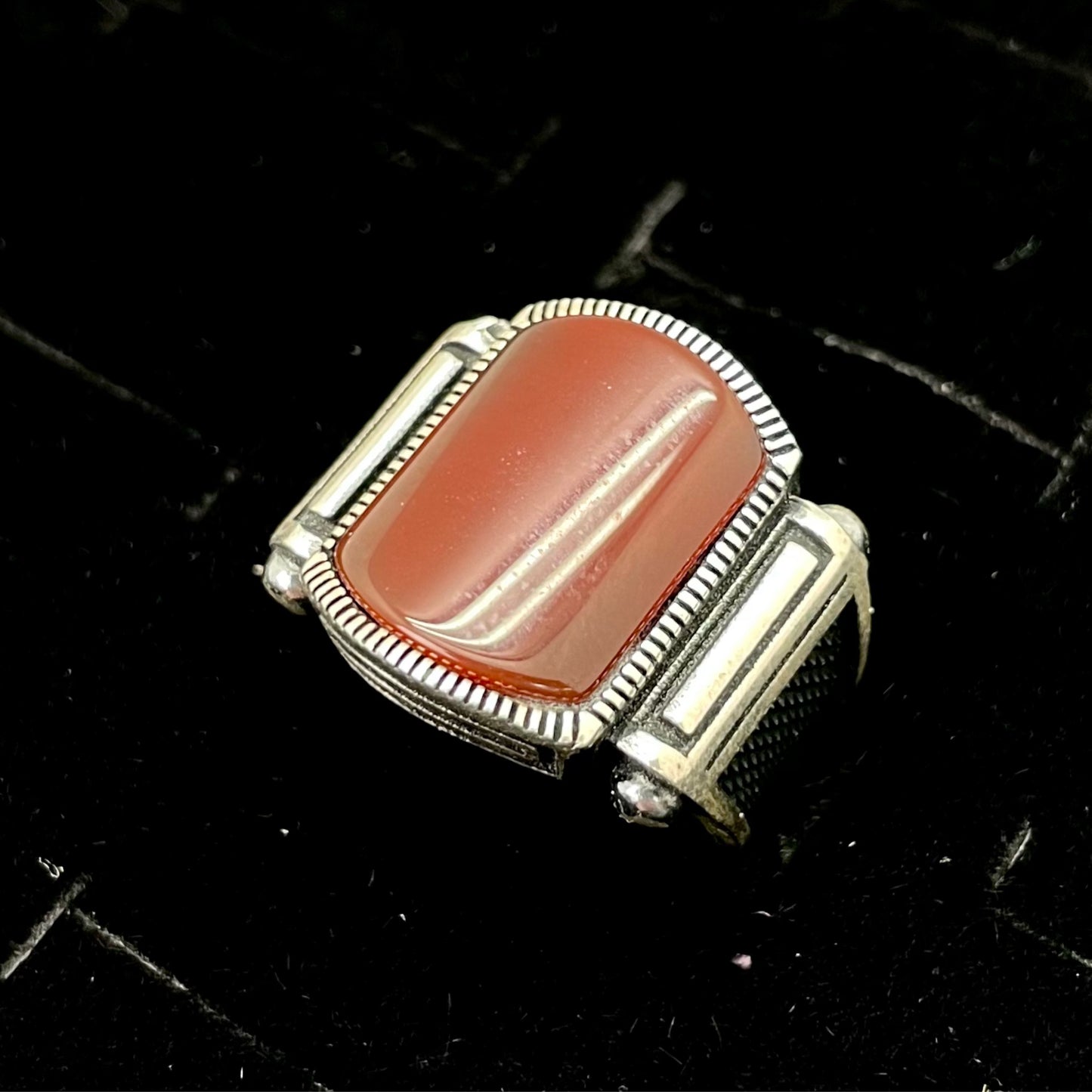 Red Onyx Thick Band Ring (Rectangle / Square)