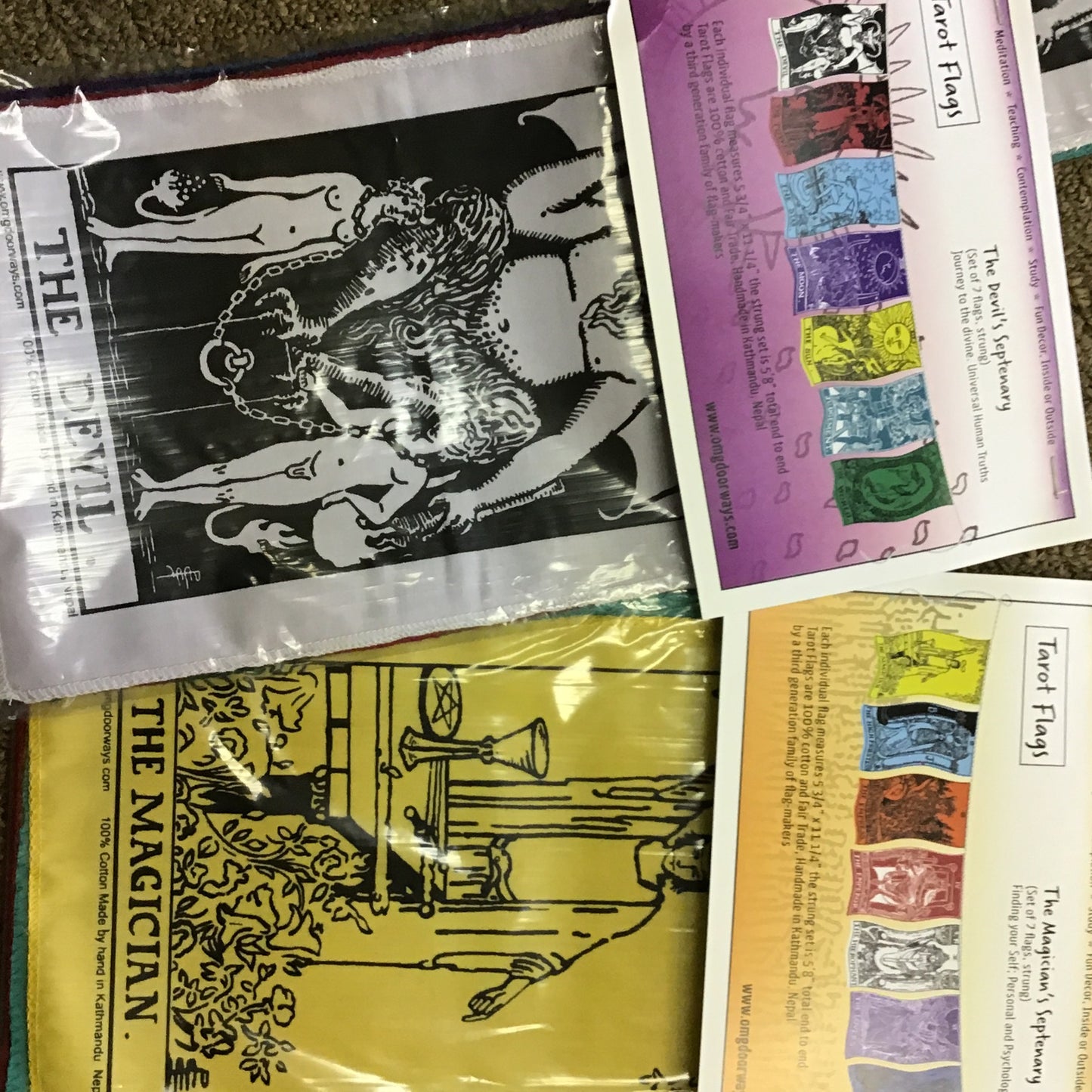 Tarot flags