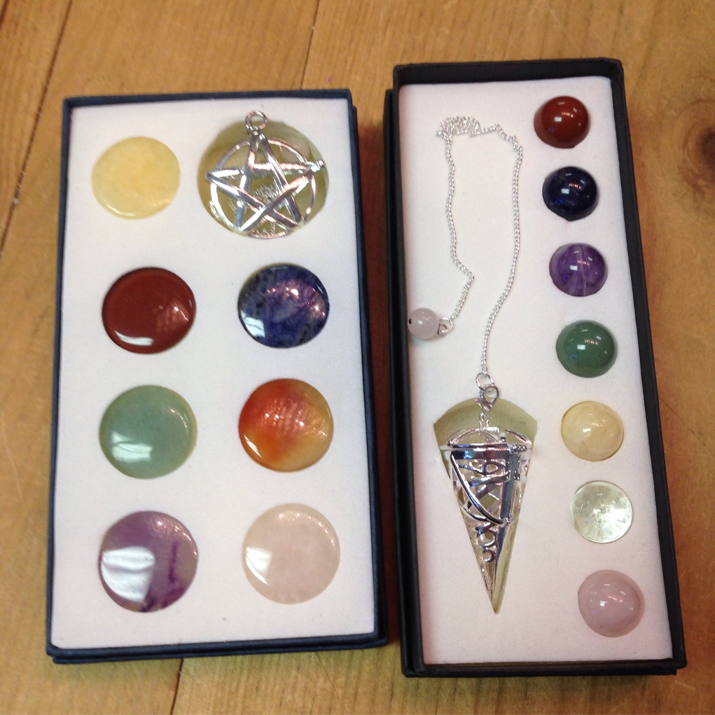 Changeable Chakra Stone Pendulum Set (Pentagram)