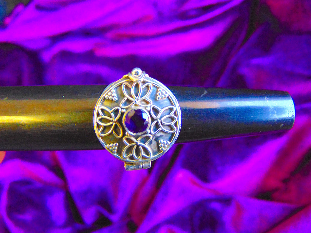 Poison Ring Amethyst Keepsake