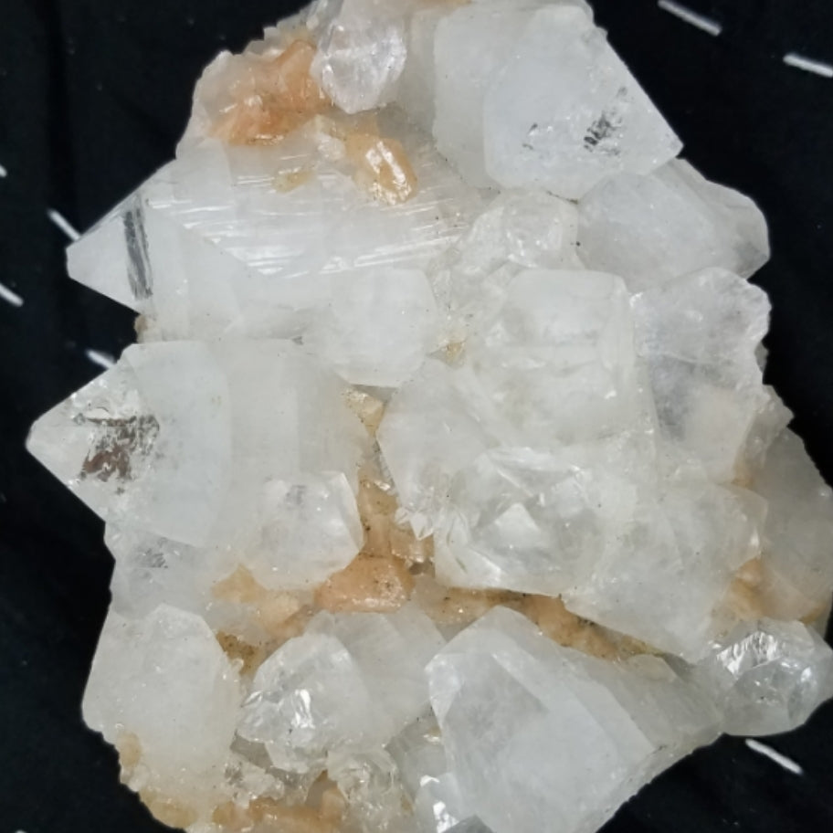 Apophyllite - .71 Kg