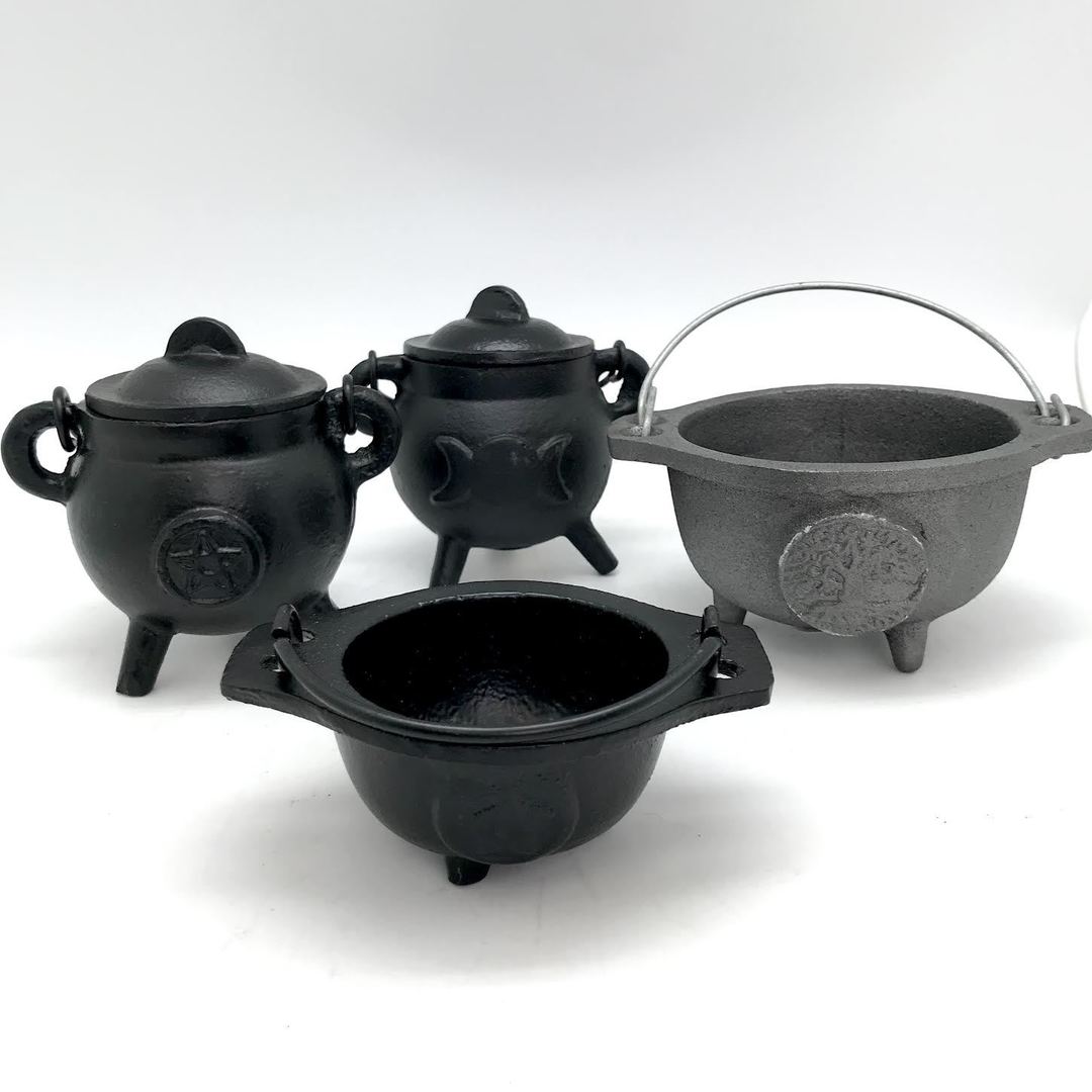 Cast Iron Cauldron With Symbol Design