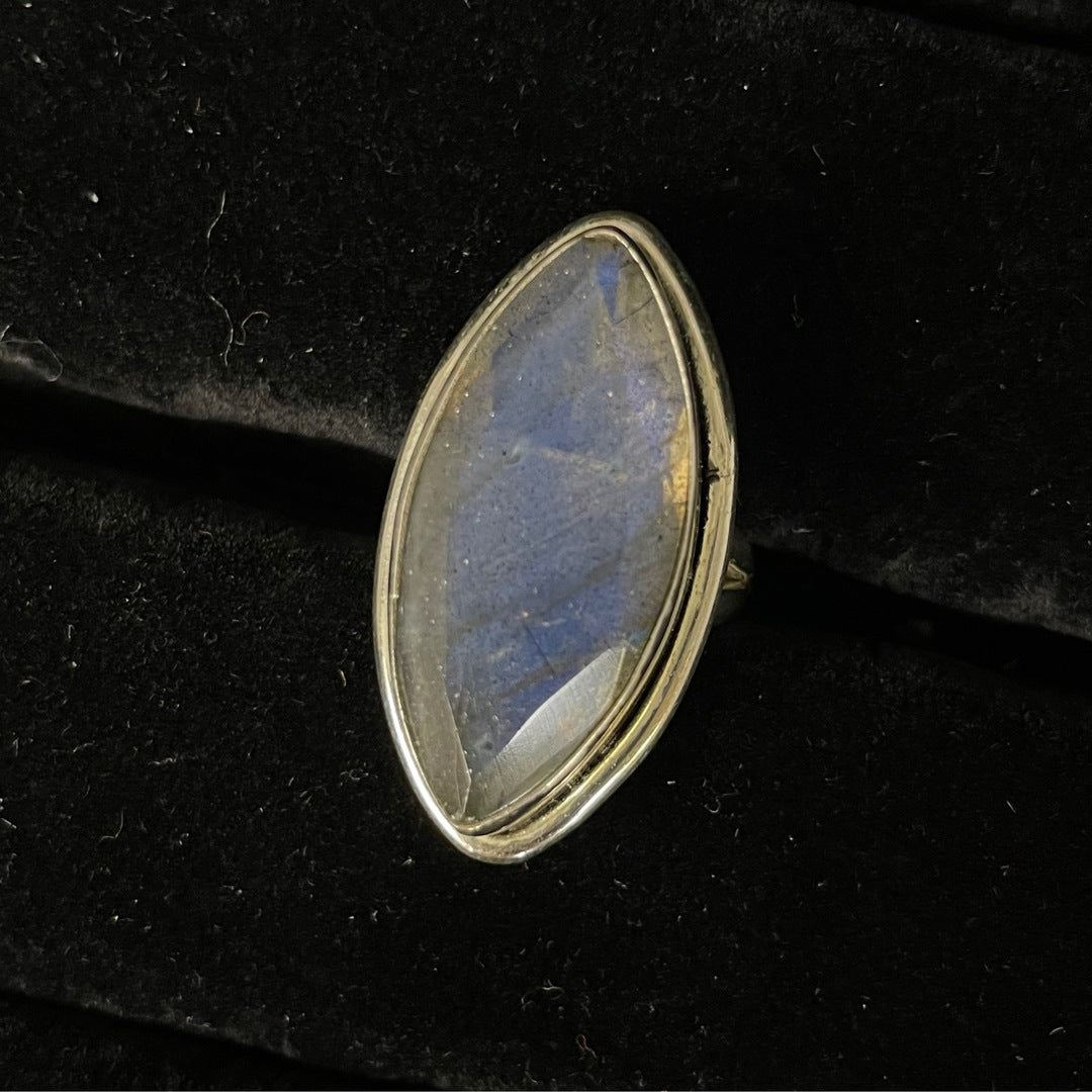 Labradorite Ring (Marquise)