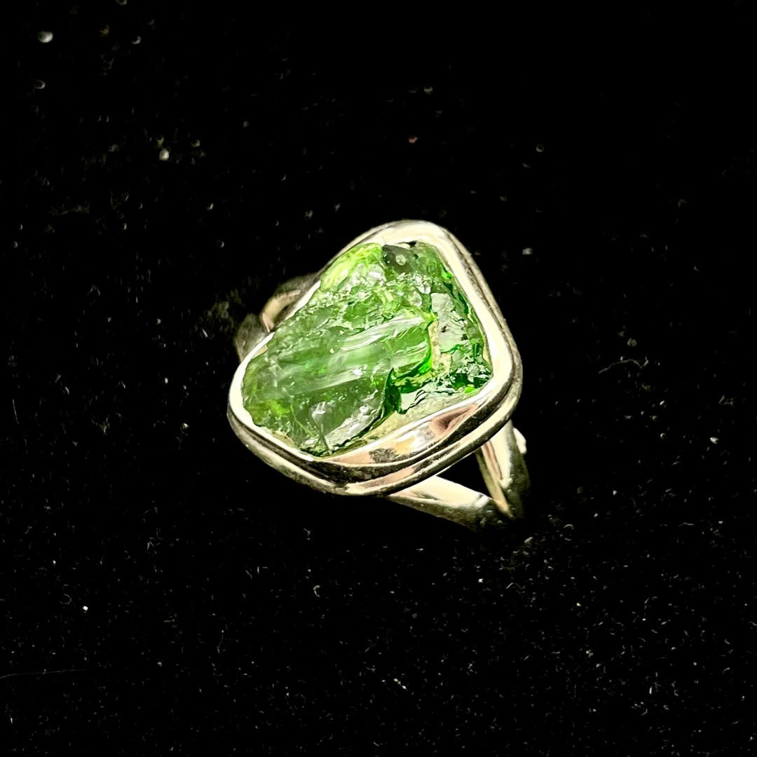 Chrome Diopside Ring (Raw)