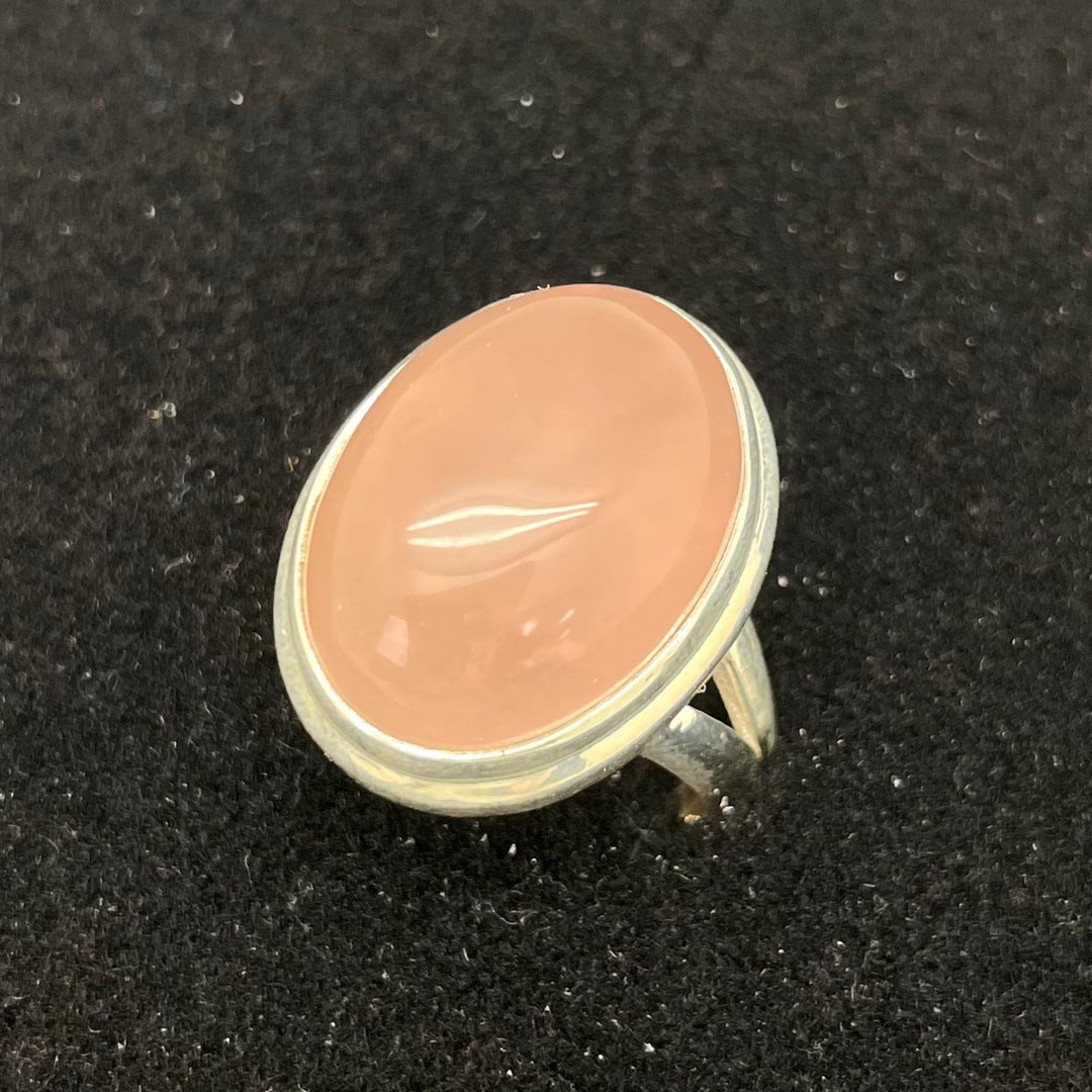 Rose Quartz Ring (Oval / Round)