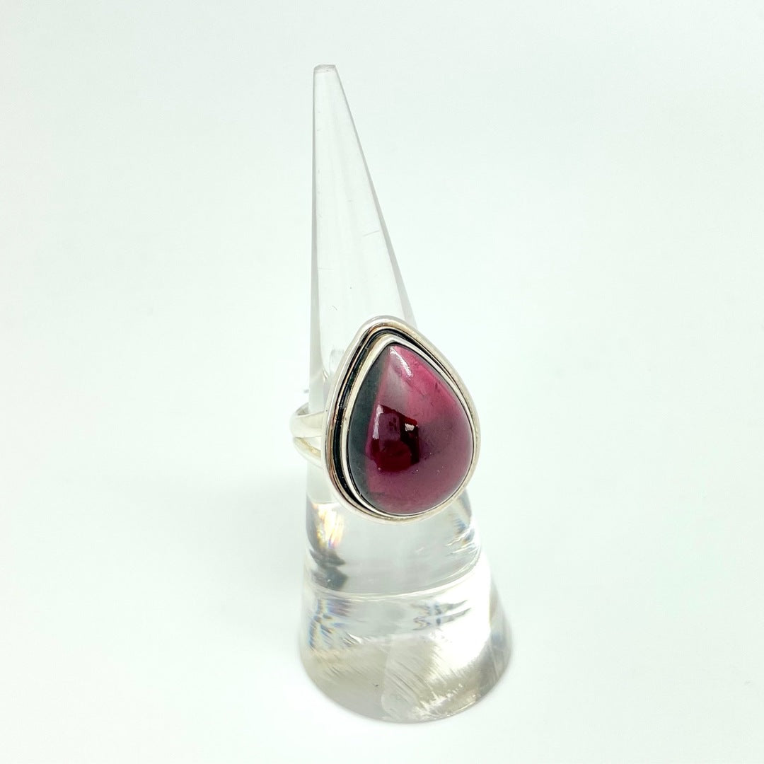 Garnet Ring (Teardrop)