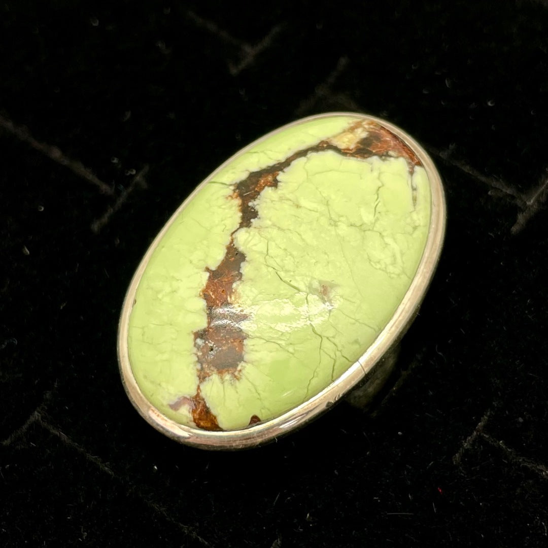 Lemon Chrysoprase Ring (Oval / Round)