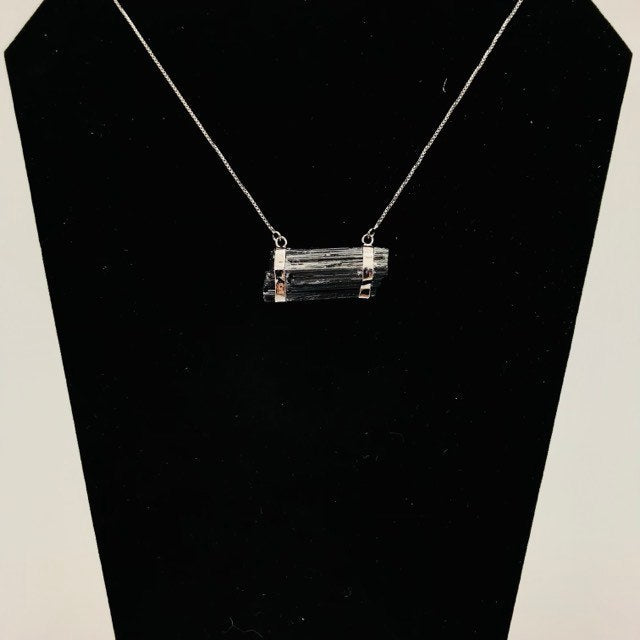Horizontal Raw Stone Crystal Fashion Jewelry Necklace - Michal and Company