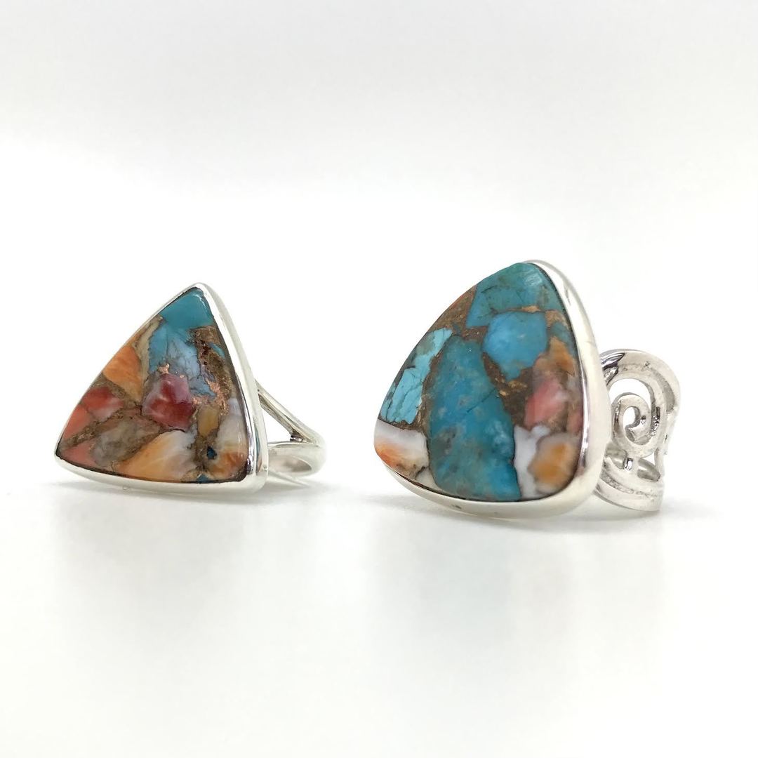Spiny Oyster Turquoise Silver Ring (Triangle)