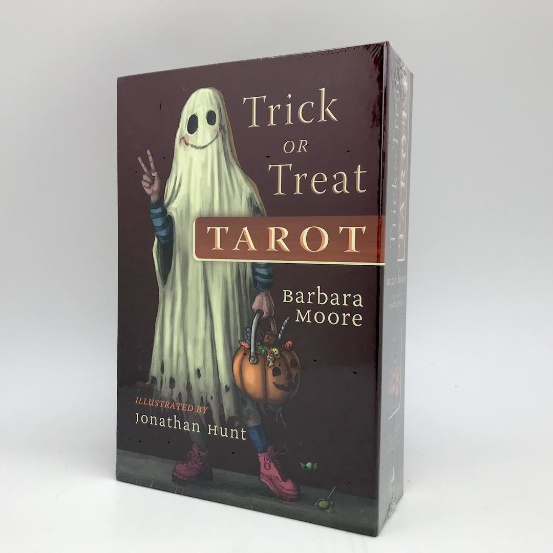 Trick or Treat Tarot by Barbara Moore, Jonathan Hunt