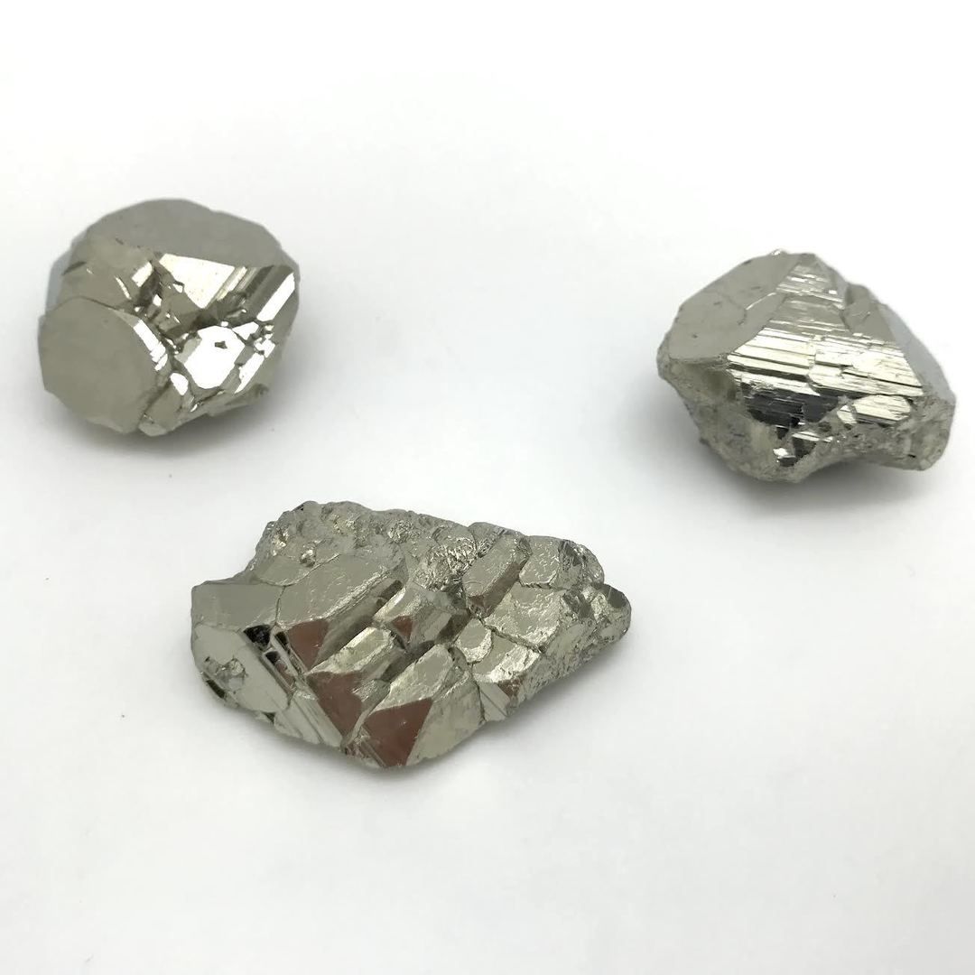 Pyrite Clusters (Raw)