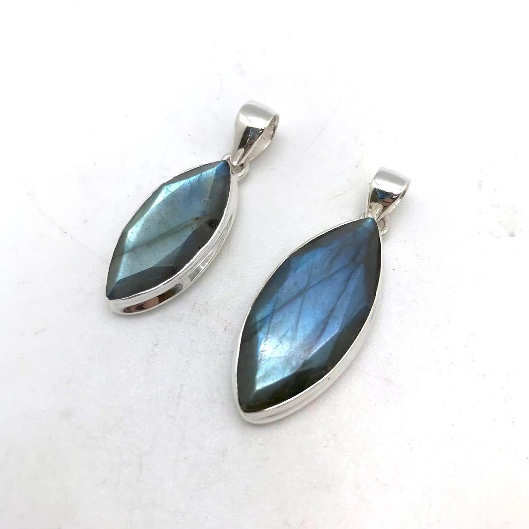 Sterling Faceted Marquise Shaped Labradorite Pendant