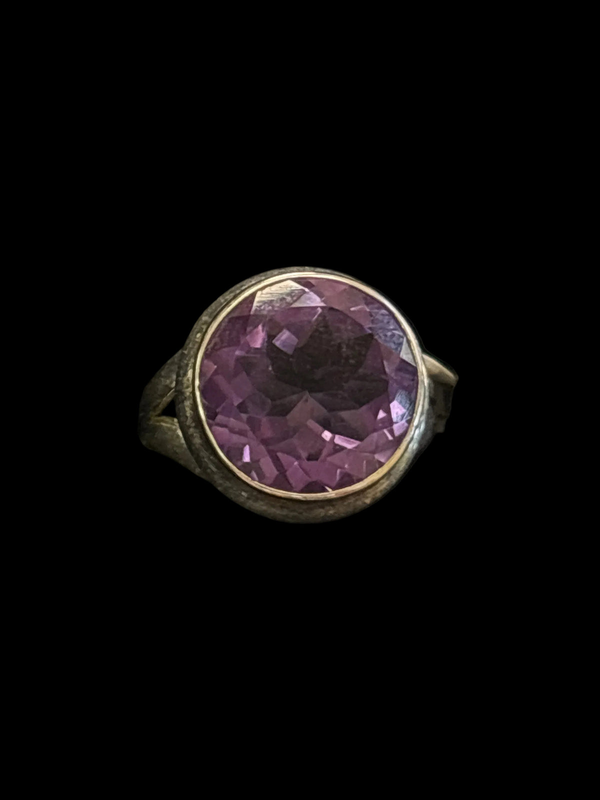 Amethyst Faceted Ring (Oval / Round)