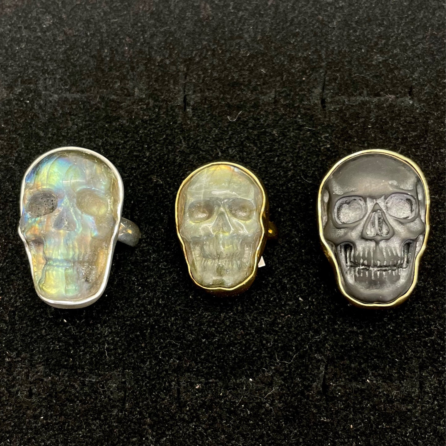 Alchemia - Skull Ring by Charles Albert