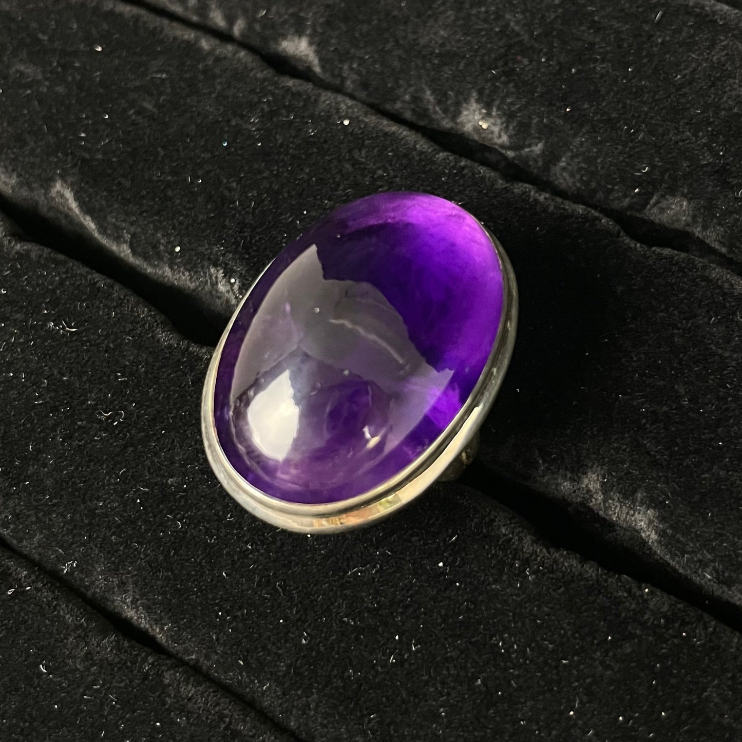 Amethyst Ring (Oval / Round)