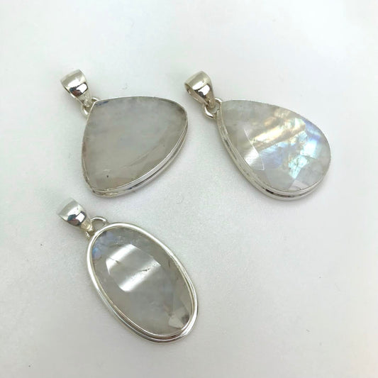 Faceted Moonstone Silver Pendant