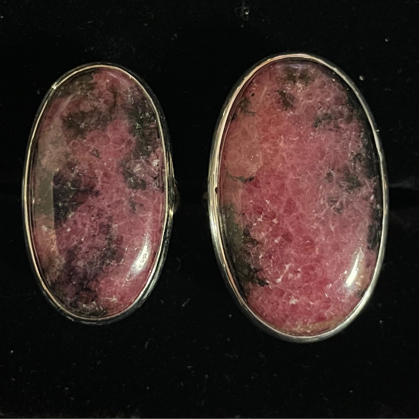 Rhodonite Ring (Oval)