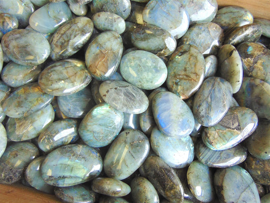 Labradorite (Tumbled)