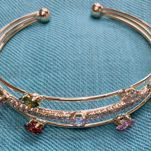 Fashion Jewelry Cuff with Jewels