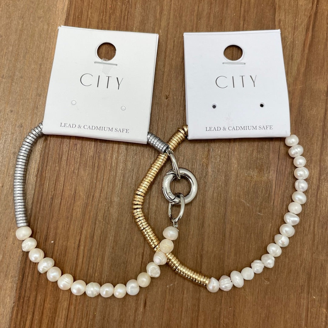 City - Pearl Bead & Flat Metal Bead Bracelet