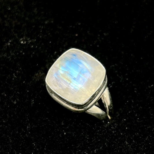 Moonstone Faceted Ring (Rectangle / Square)