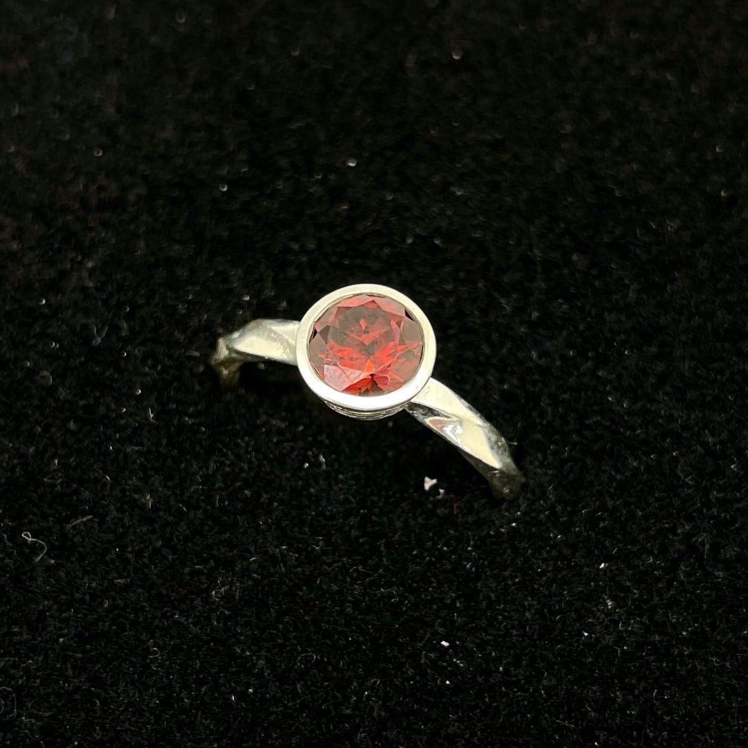 Twisted Band Ring (Garnet)