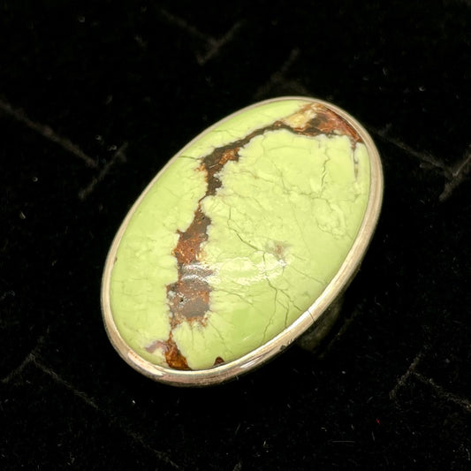 Lemon Chrysoprase Ring (Oval / Round)
