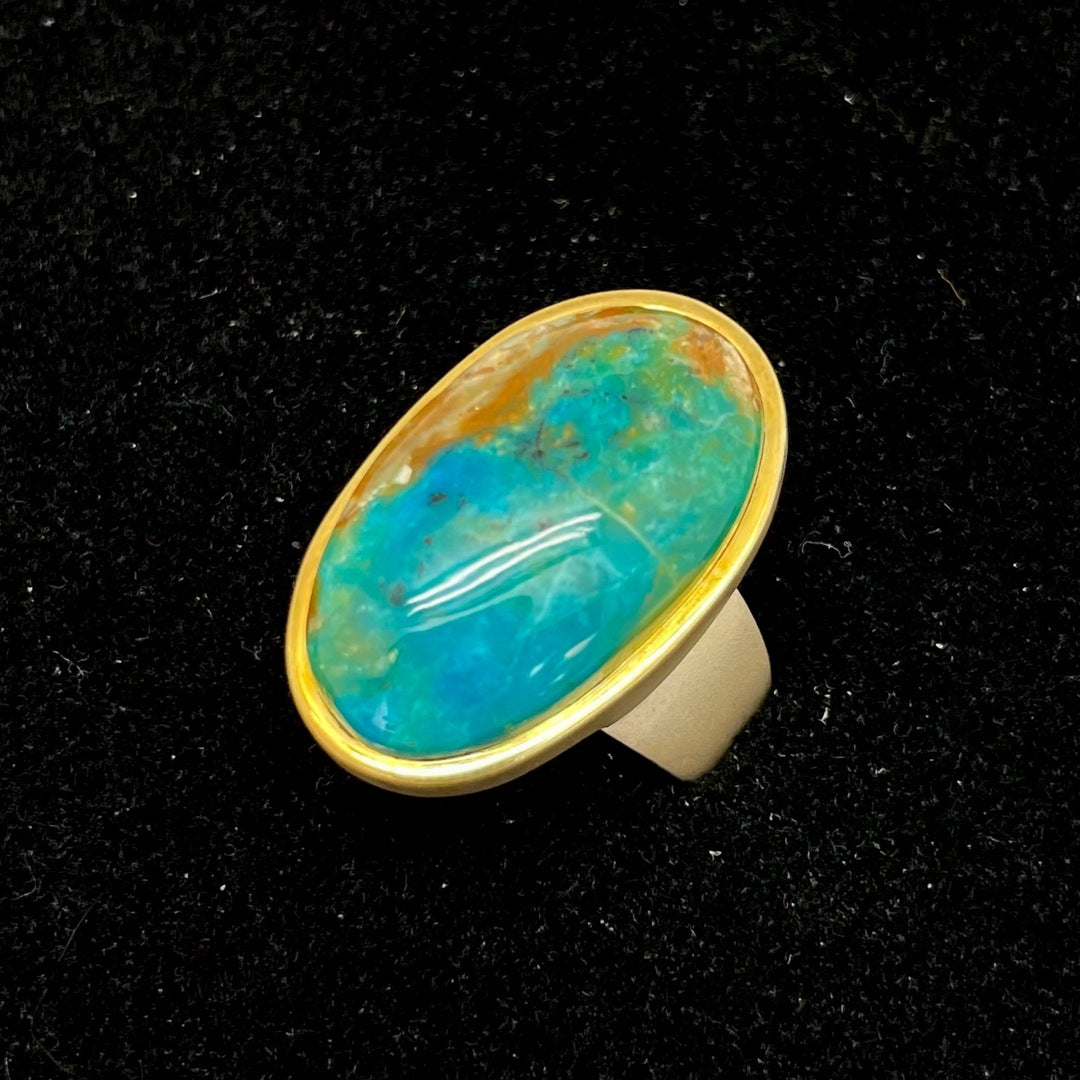 Opalina Ring (Oval / Round)