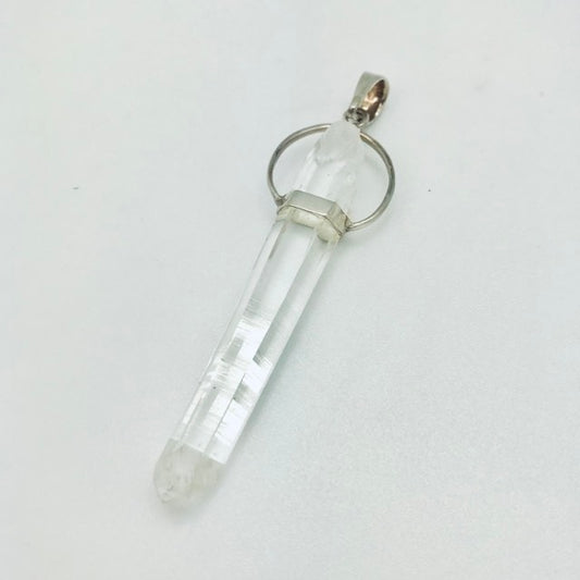Quartz Point Pendant in Hoop .925 Silver