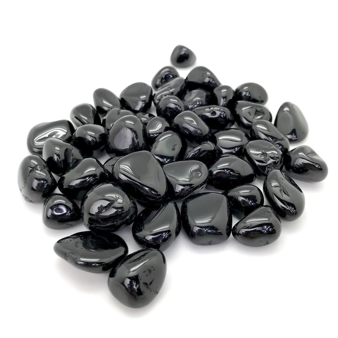 Spinel, Black (Tumbled)