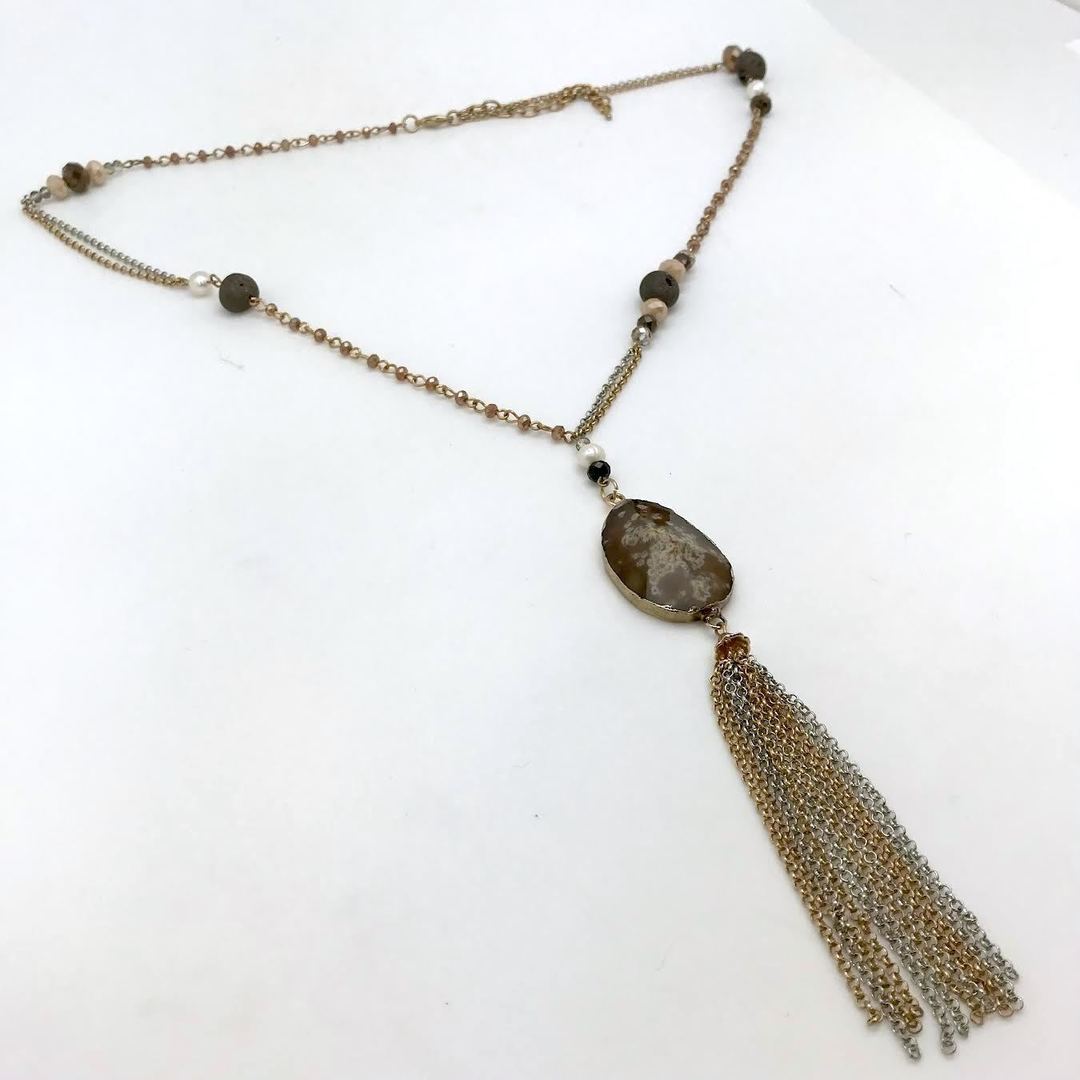 Sunrise USA Long Chain with Agate Slice and Chain Tassel