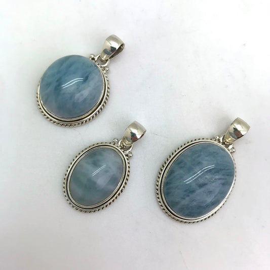 Polished Aquamarine Pendant (Oval / Round)